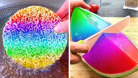 Oddly satisfying videos .